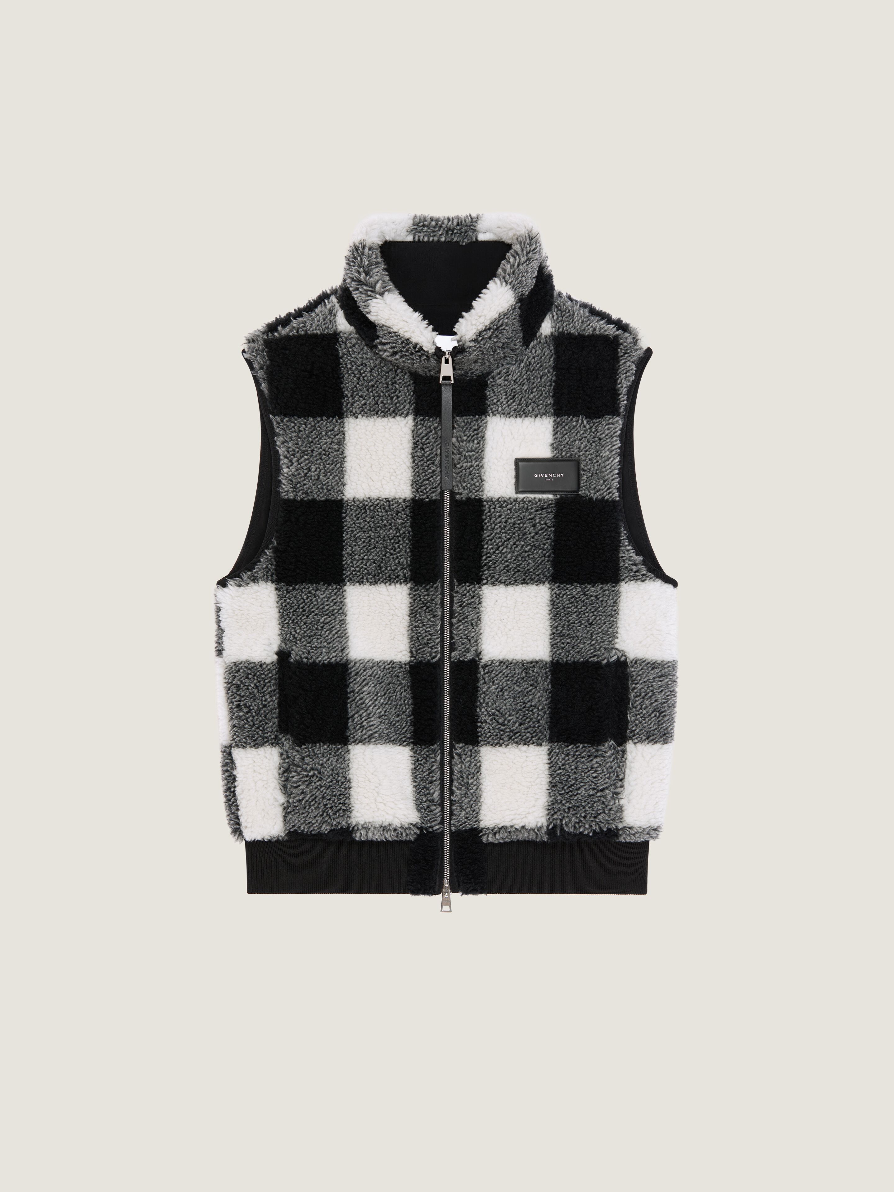 Checked sleeveless fleece jacket